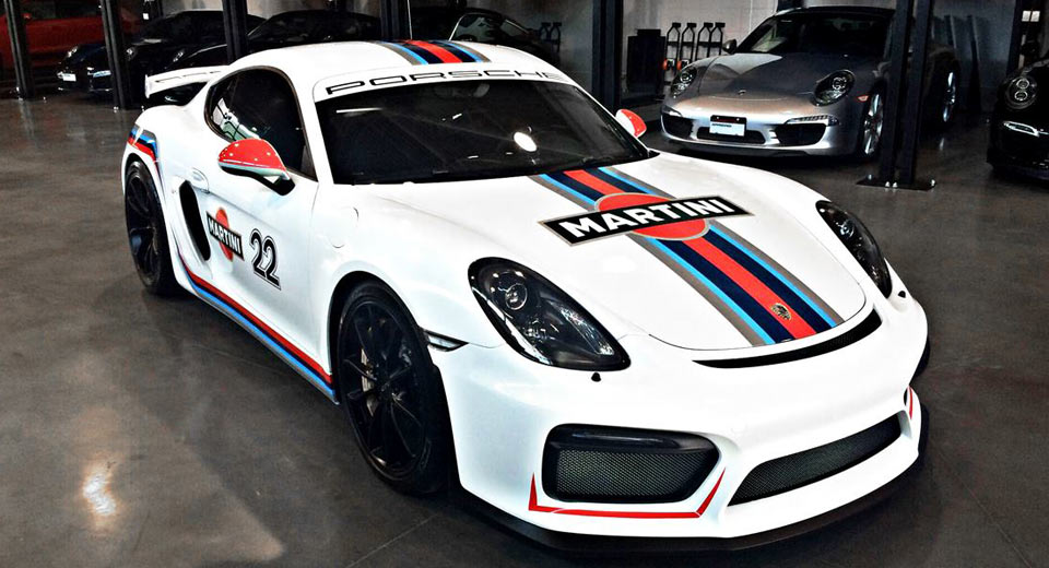  Porsche Cayman GT4 Looks Spot-On With Martini Racing Stripes