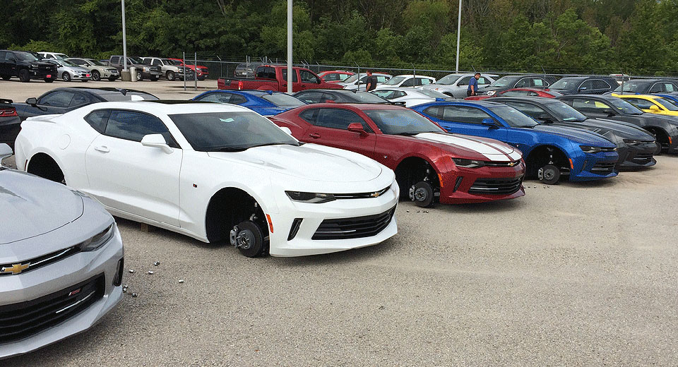 Texan Thieves Steal $200,000 Worth Of Wheels And Tires From Chevy Dealership