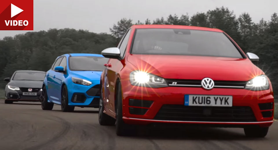 Ford Focus RS Shows Its Cards Against Rivals Once Again