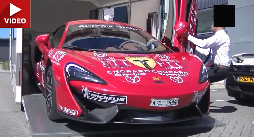 Ouch Mclaren 570s Door Damaged By Forgetful Transporter Carscoops