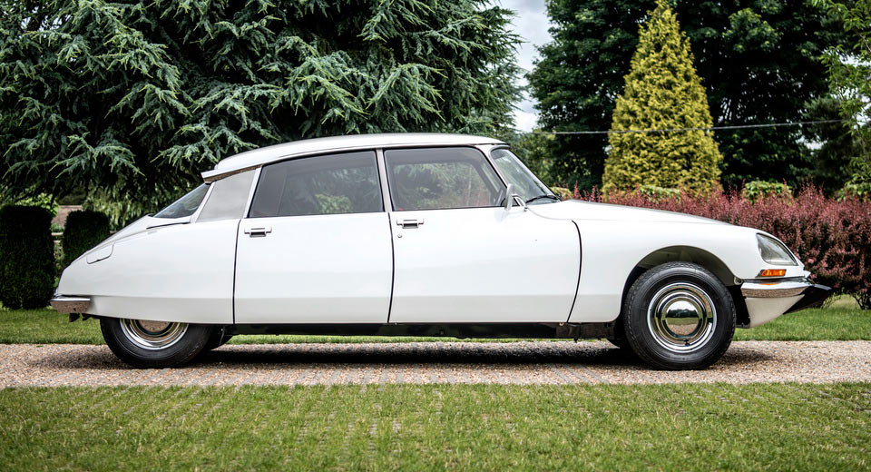  Immaculate 1973 Citroen DS Super 5 Ready To Be Auctioned Off
