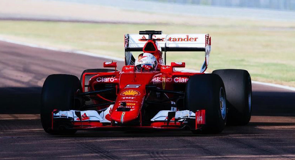  Sebastian Vettel Tests Out 2017’s Massively Wide F1 Tires