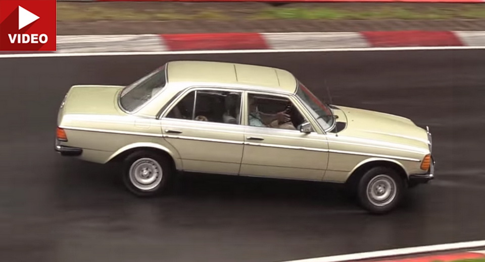  Classic Mercedes Ends Up Sideways & Crashes At The Ring