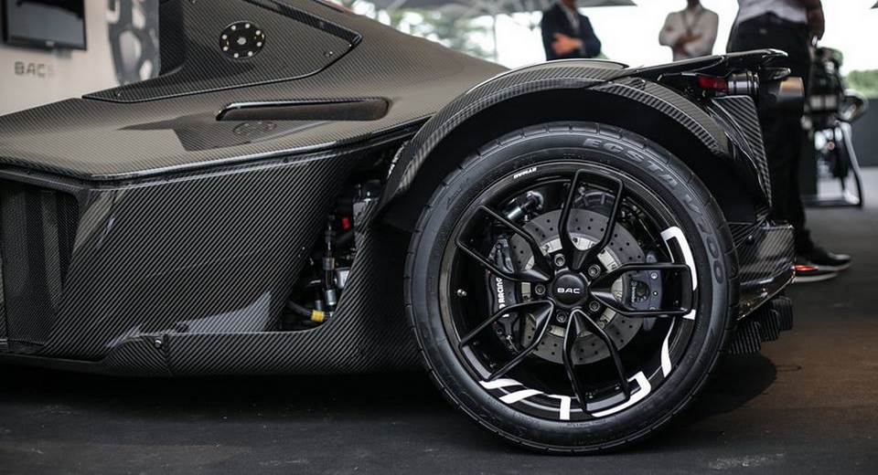 BAC Mono First Car To Use Lightweight Panels Made Out Of Graphene