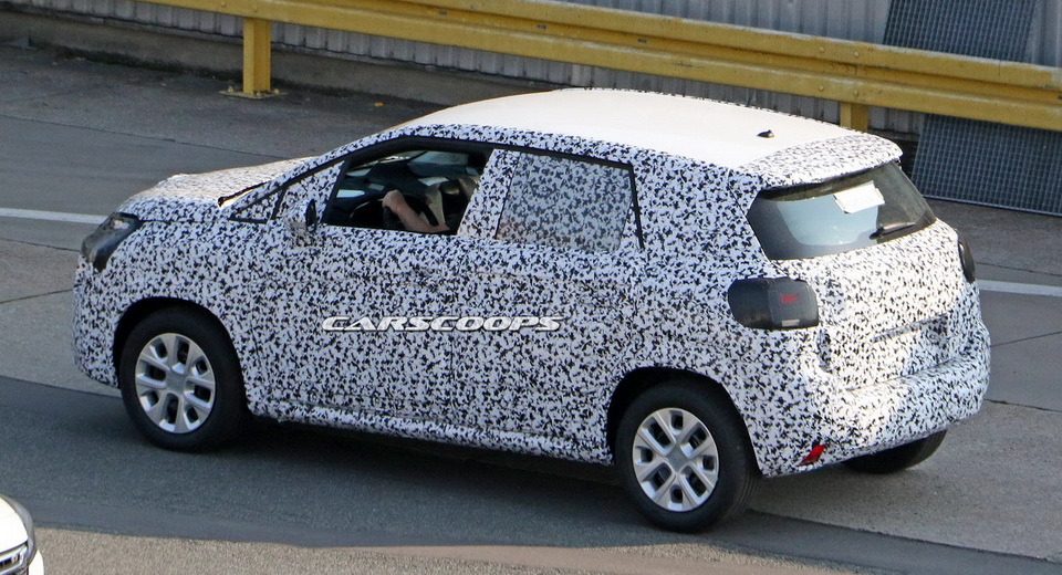 2017 Citroen C3 Picasso Shows More Skin In Latest Spy Shots