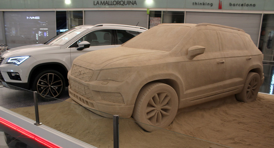  Seat Ateca Sand Sculpture Wows Barcelona Airport Passenger Traffic