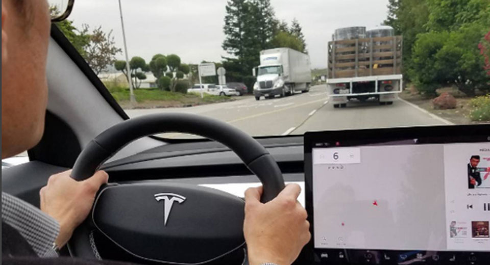  New Image Reveals Interior Of The Tesla Model 3 On The Street