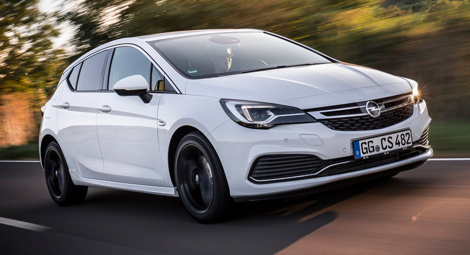  Opel Astra With OPC Line Sport Pack Is Not The Hot Hatch We Expect