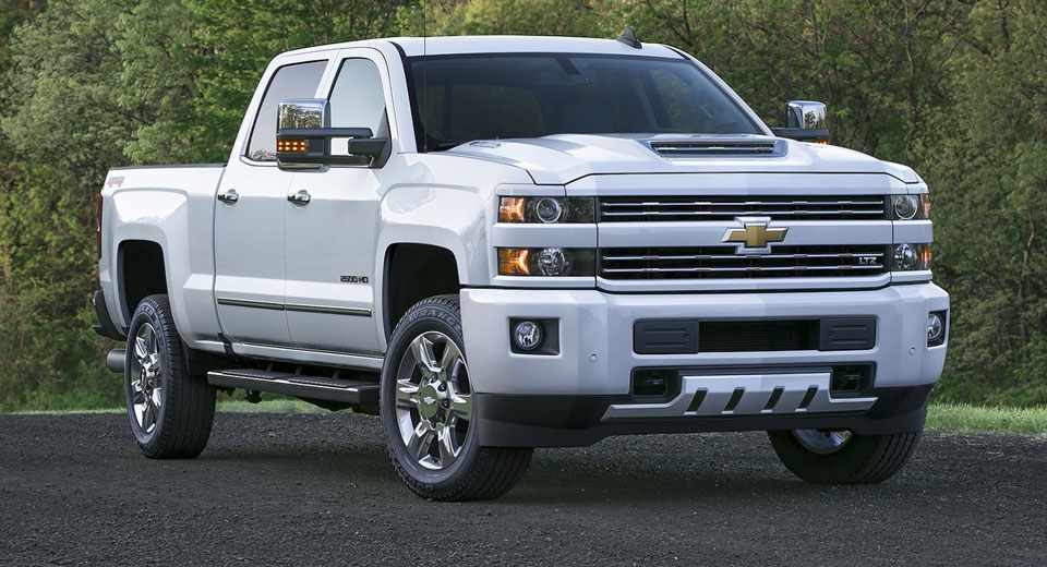  GM’s Latest Heavy Duty Trucks Confirmed With 445 HP, 910 LB-FT