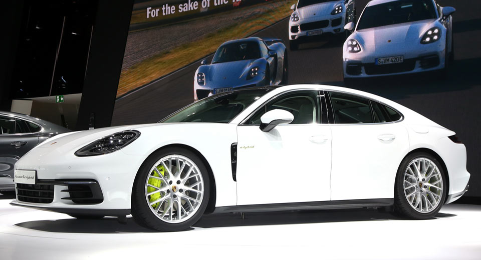 Porsche Panamera 4 E-Hybrid Is An Ultra-Frugal E-Sleeper
