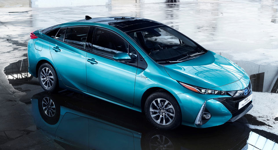  Toyota Bringing New C-HR, FCV Plus And Prius Prime To Paris