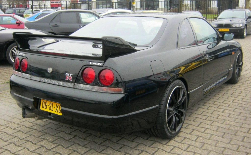 This Nissan Skyline R33 Has More Power Than An Aventador For 6% Of The ...