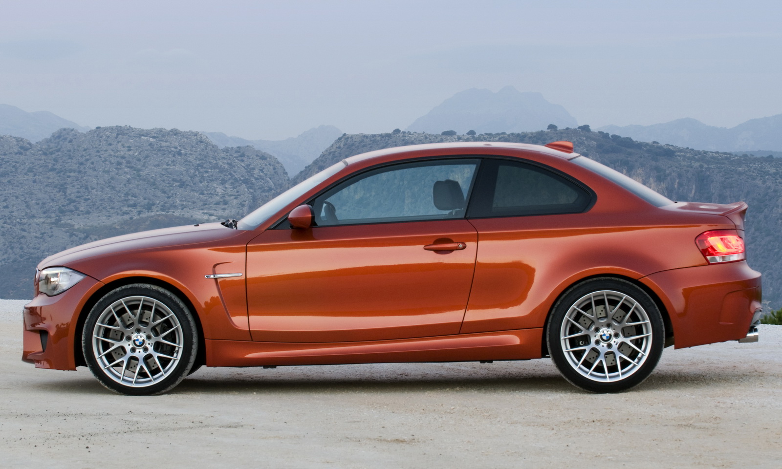 Chris Harris Buys Bmw 1m Coupe Pays Crazy Money For It Carscoops