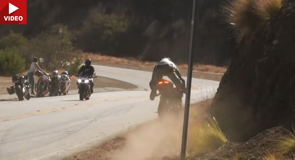  Ducati Rider Performs Nice Save During Canyon Road Mishap