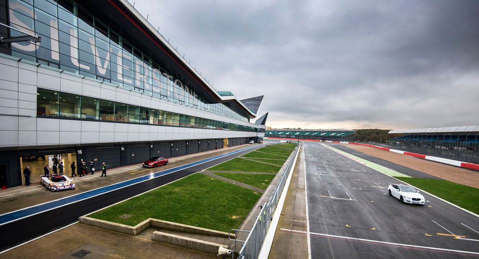 Ex-Formula 1 Driver Jonathan Palmer Interested In Silverstone Purchase