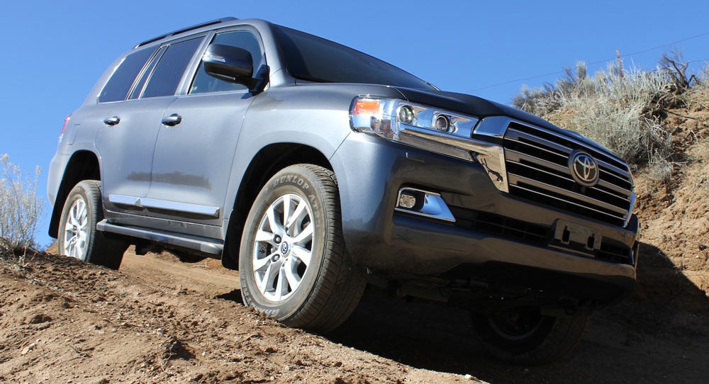  Review: 2016 Toyota Land Cruiser Shrugs Off Pretension