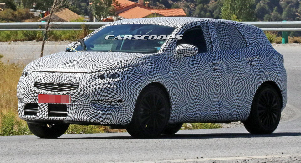  Opel Caught Testing Compact SUV, Likely Based On Peugeot’s 3008