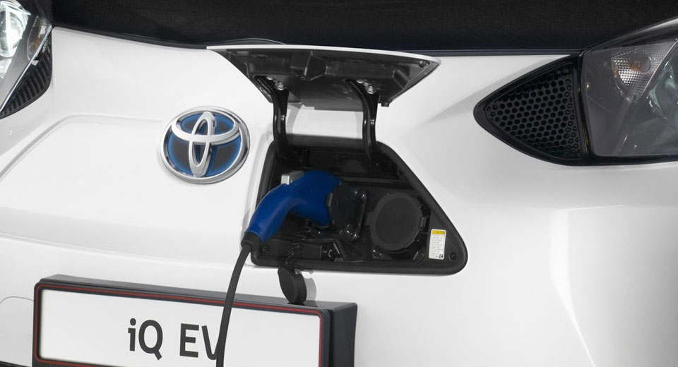  Toyota Says Low-Range Electric Cars Are Cheaper To Build Than Hybrids