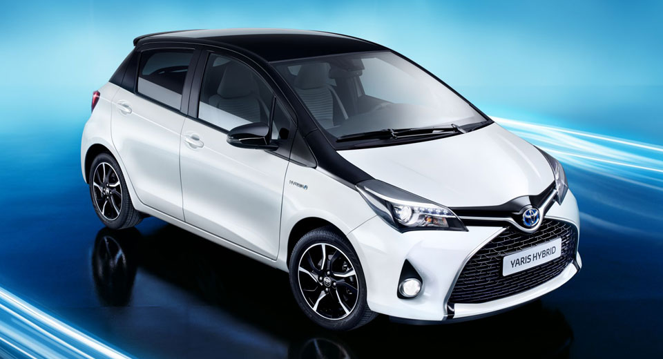  Toyota Yaris Goes High-Contrast In Italy With Special White Edition