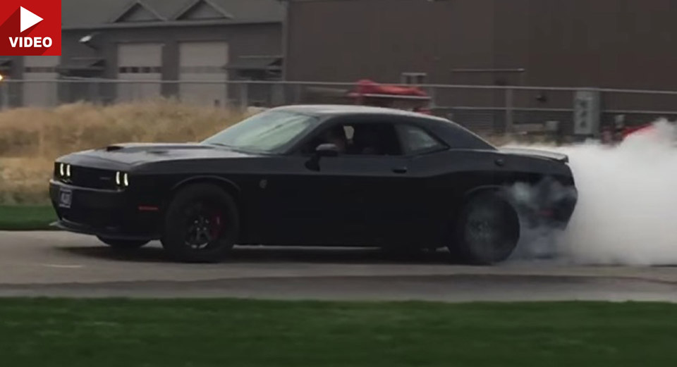  10-Y.O. Kid Burnouts The Hell Out Of A Dodge Challenger SRT Hellcat