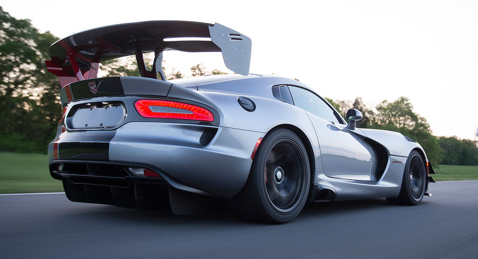 Single Dodge Dealer Orders Almost All 2017 Vipers!