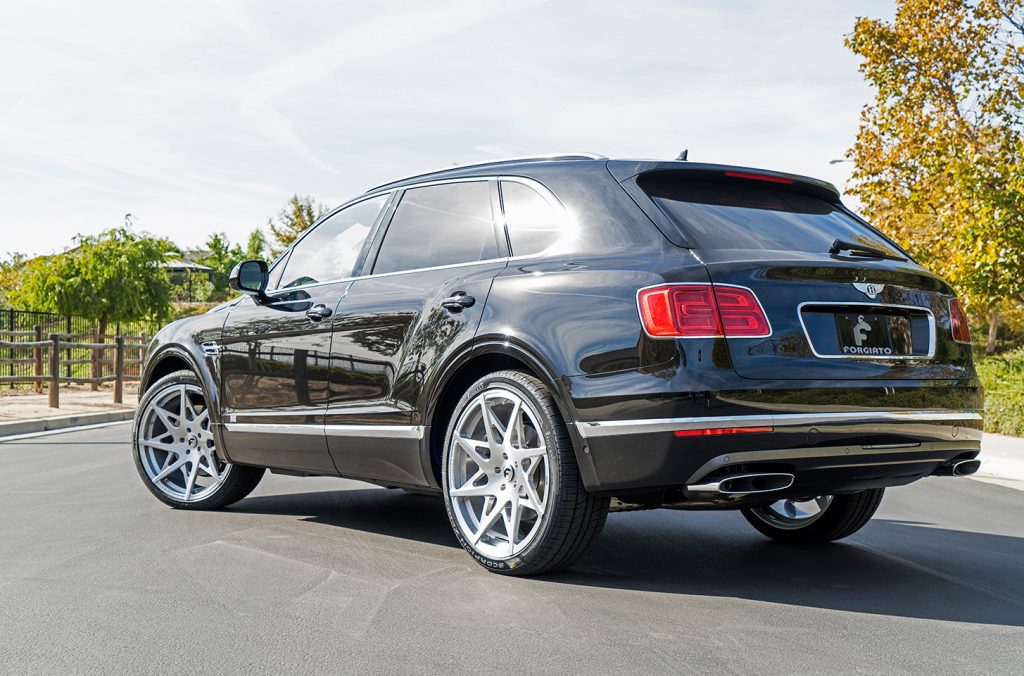 Rapper-Ready Bentley Bentayga Poses On 24″ Custom Wheels | Carscoops