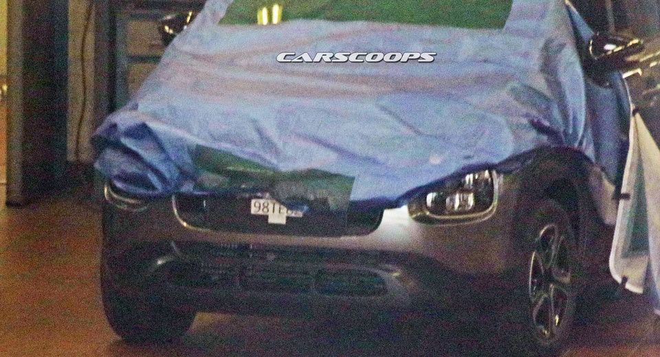 Next Citroen C3 Picasso Spotted With Partially Exposed Front-End