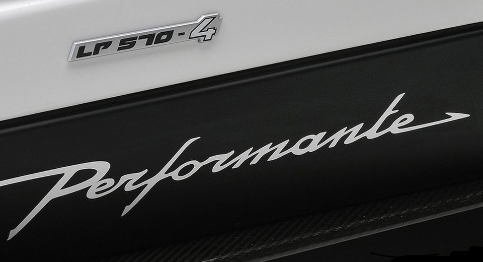 Lamborghini Reportedly Planning Huracan Spyder Performante