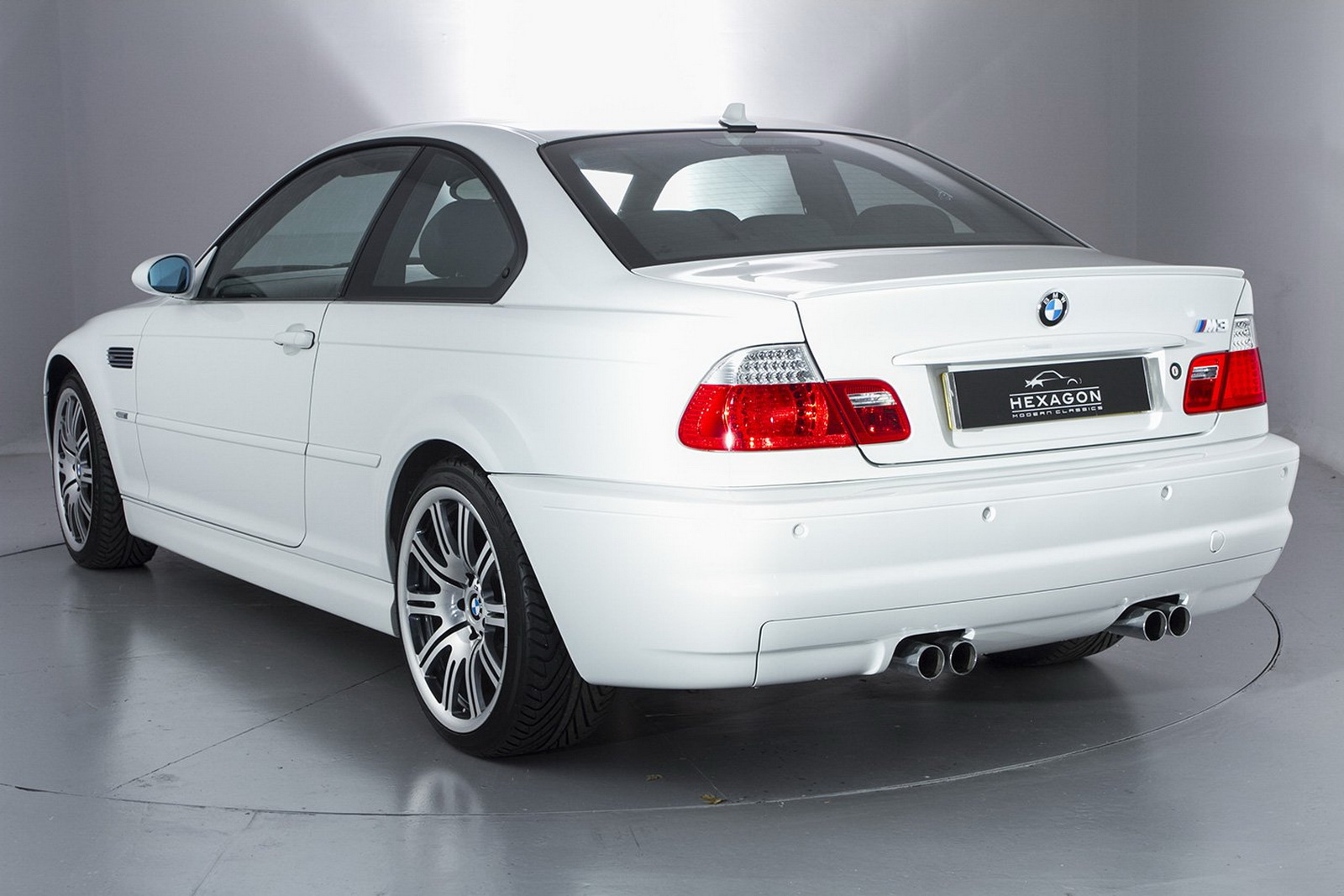 Кузов е46. BMW e46 White. БМВ 3 46 кузов. Кузов BMW e46. BMW m3 e46 White.