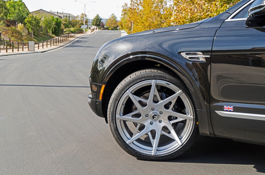 Rapper-Ready Bentley Bentayga Poses On 24″ Custom Wheels | Carscoops