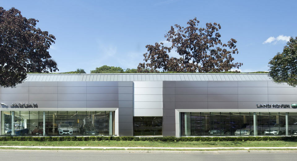 JLR Looking Into Virtual Reality Solutions For Dealership Revamp