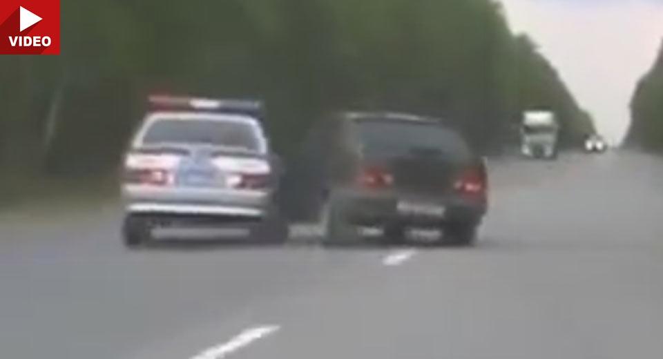  Police Chase In Russia Has An Unpredictable Outcome