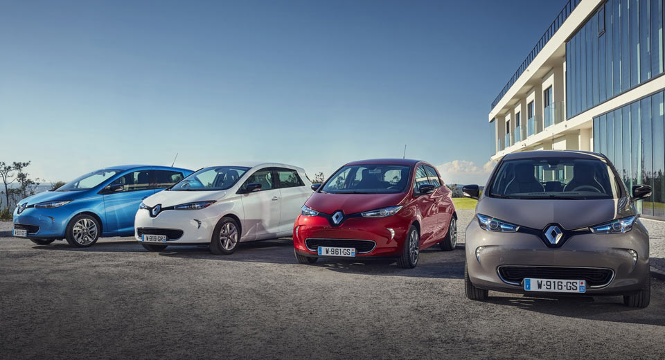  Renault’s Updated Zoe EV Poses In 154 New Images