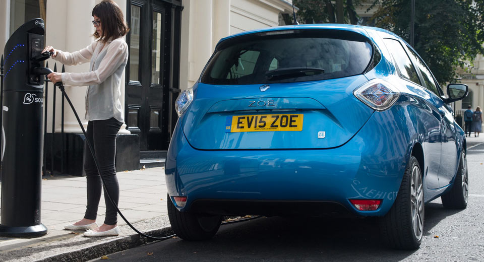  2017 Renault Zoe Goes On Sale In UK, Starts From £13,995