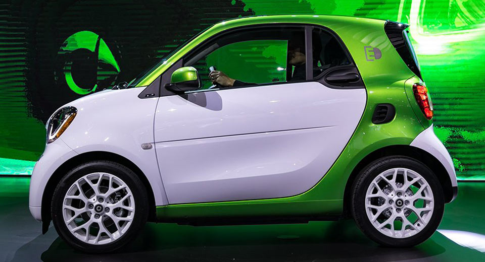  Smart ForTwo Electric Drive Crosses Over The Atlantic