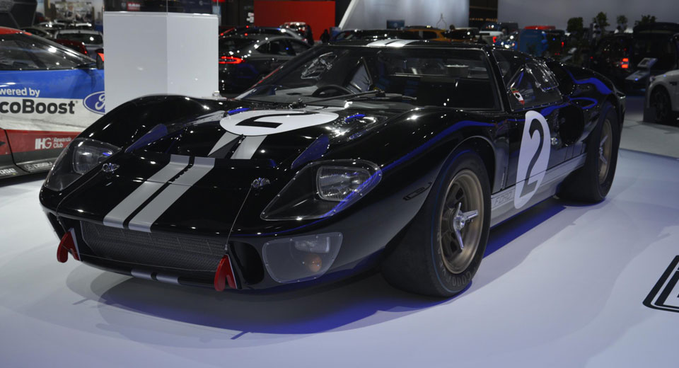 Iconic Le Mans Winning 1966 Ford Gt40 Stuns In La Carscoops