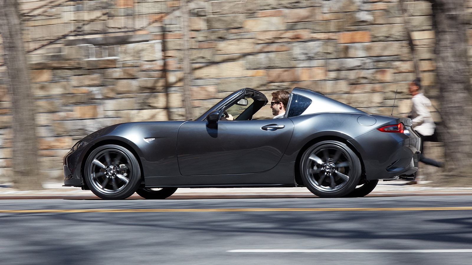 Mazda Roadster RF Debuts In Japan, Retails From $31,170 ...