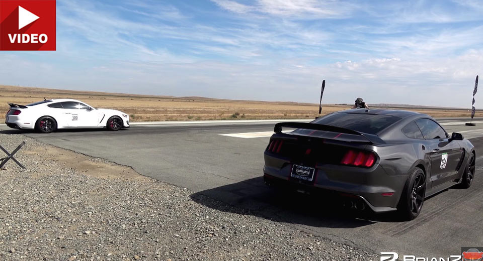  Pair Of Shelby GT350R Models Hold A Concert At An Airstrip