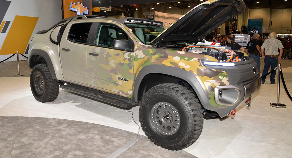  Chevy’s Colorado ZH2 Can Power A Small Field Hospital For Hours