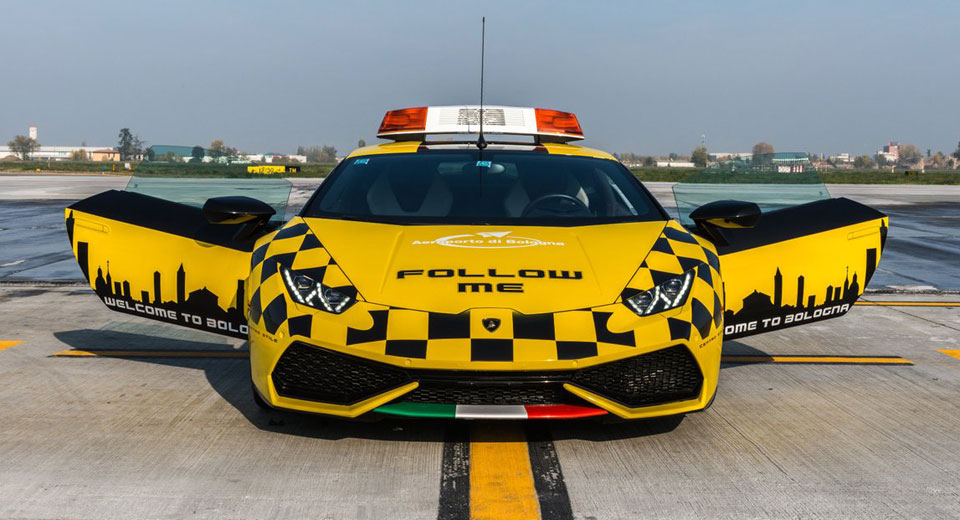  Lamborghini Huracan Becomes ‘Follow Me’ Vehicle At Bologna Airport
