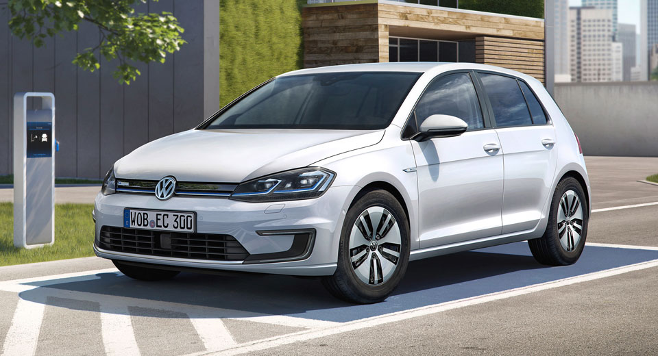  VW’s Facelifted 2017 e-Golf Debuts With 50% Better Range