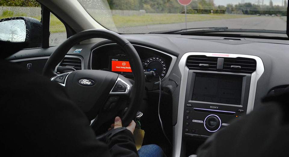  Ford Previews Six New Driver-Assist Technologies