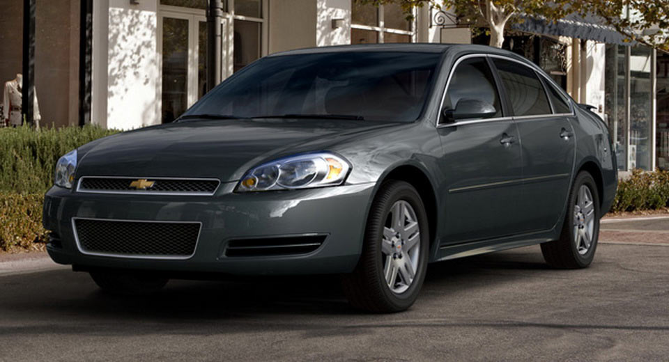 Americans Hold On To Their Cars Longer, But That’s Not Hurting The Industry