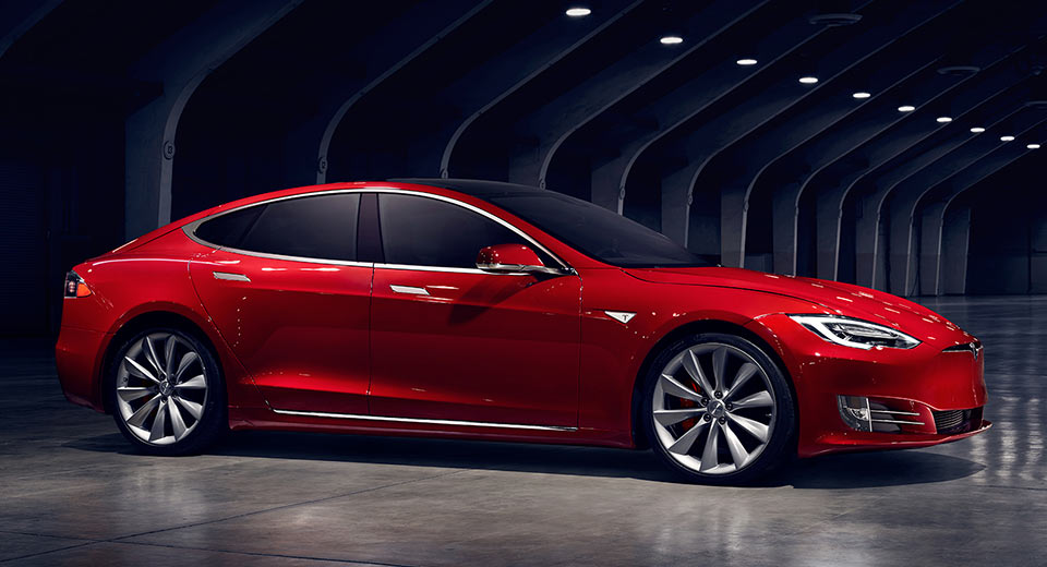Tesla Model S Loses P90D Option, Gains All-Glass Roof
