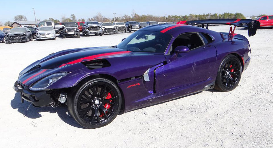  Would You Bring This Wrecked 2016 Dodge Viper GTC ‘ACR’ Back To Life?