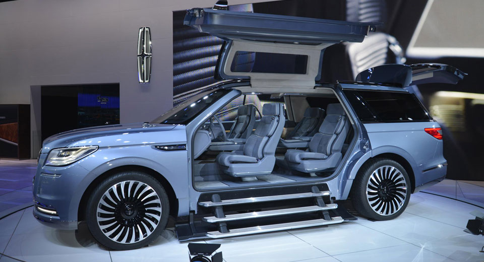  Lincoln Shows The Way Forward With Navigator Concept