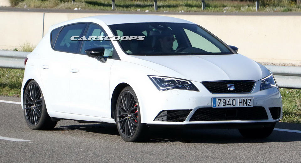  Weird-Looking Seat Leon Cupra Prototype Suggests Faster Version Is On The Way