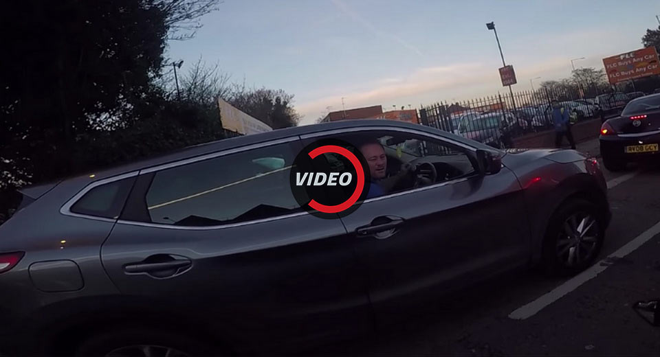 UK Road Rage Incident With Angry Driver & Vigilante Rider