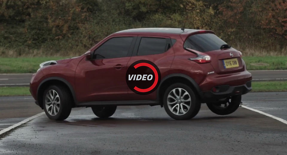 Nissan Demonstrates The Juke’s Intelligent Around View System With ‘Blind’ J-Turn