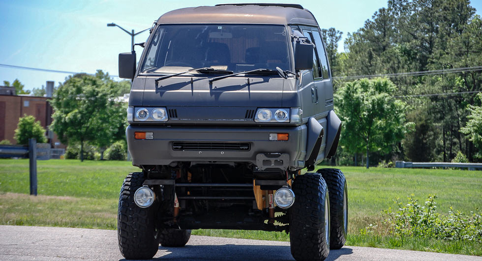  1991 Mitsubishi Delica Becomes A Japanese Monster Truck